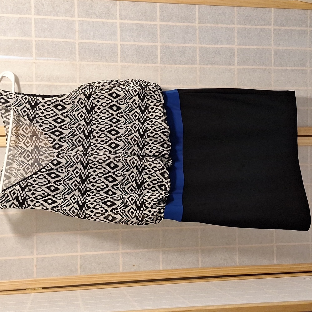 Sleeveless l dress